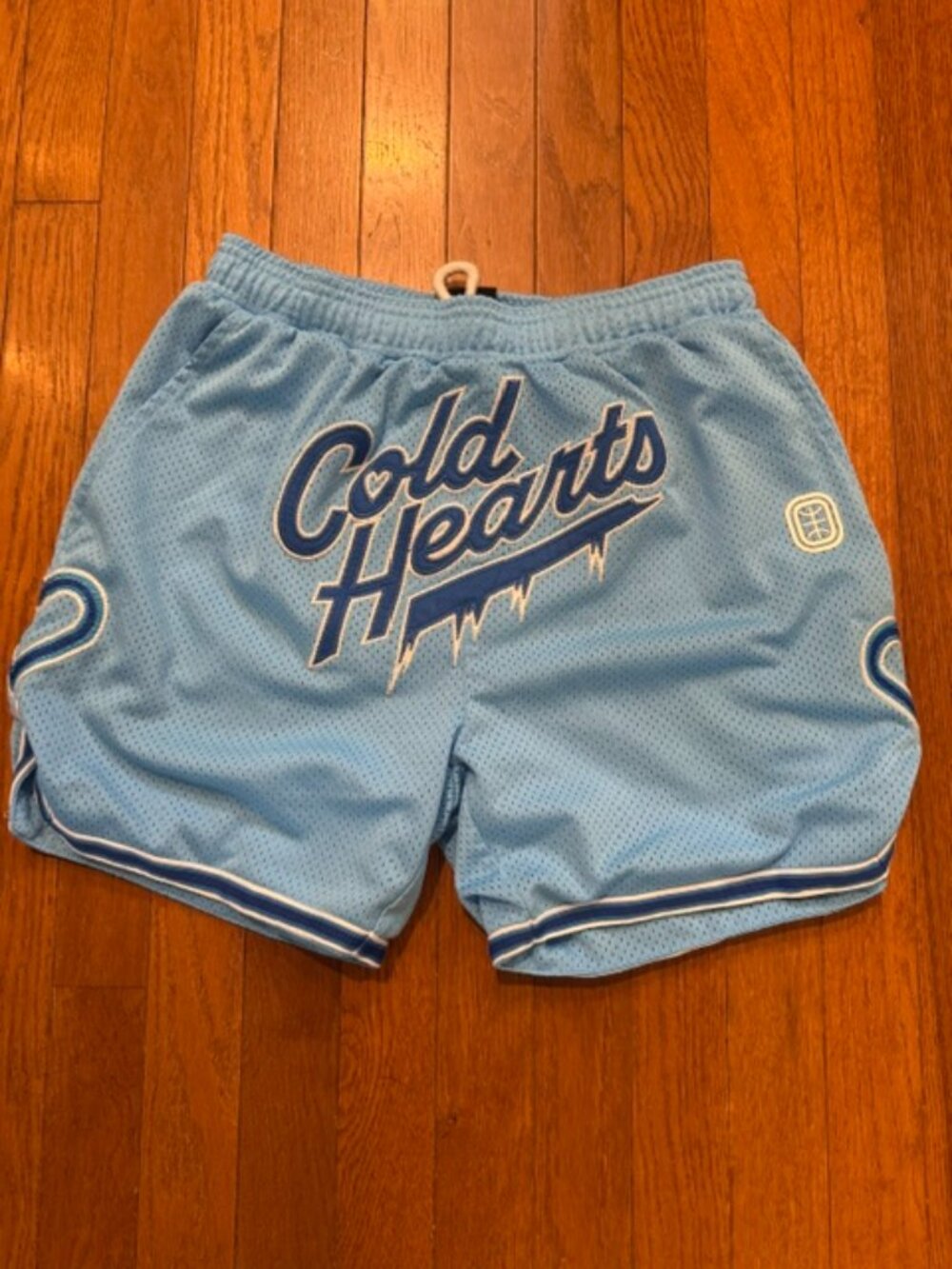 Overtime Cold Hearts Shorts Mens Small
